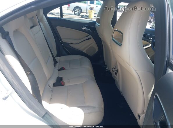 WDDSJ4EB2JN549734 2018 MERCEDES-BENZ CLA 250 White Vista de la etiqueta del VIN