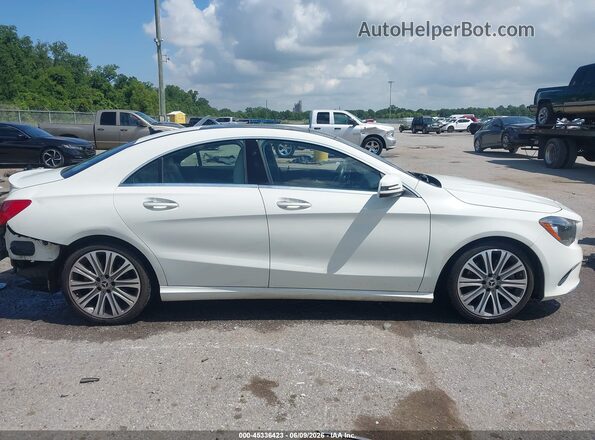 WDDSJ4EB2JN549734 2018 MERCEDES-BENZ CLA 250 White Vista interior de 360 grados