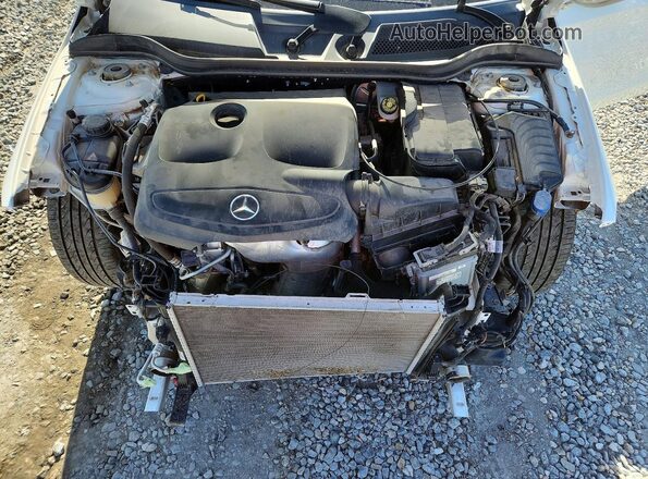 WDDSJ4EB2JN696930 2018 MERCEDES-BENZ CLA-CLASS Белый 