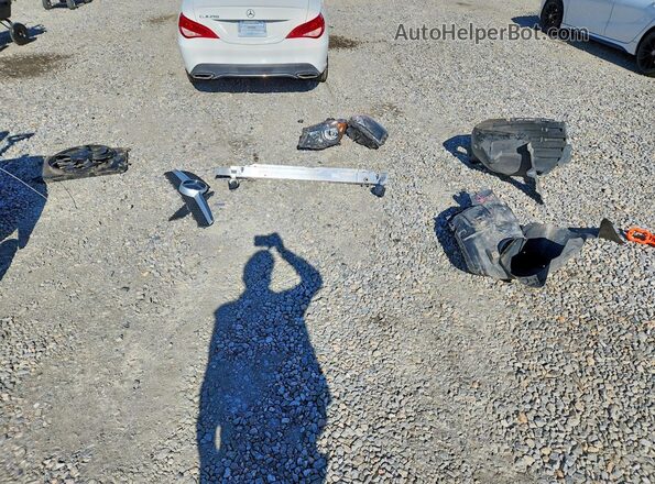 WDDSJ4EB2JN696930 2018 MERCEDES-BENZ CLA-CLASS Белый 