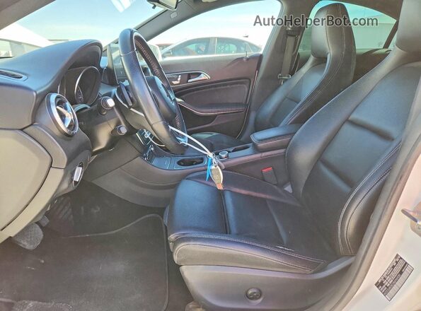 WDDSJ4EB2JN696930 2018 MERCEDES-BENZ CLA-CLASS Белый 