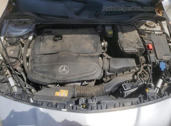 WDDSJ4EB3HN462676 2017 MERCEDES-BENZ CLA-CLASS Серебряный Вид задней части салона