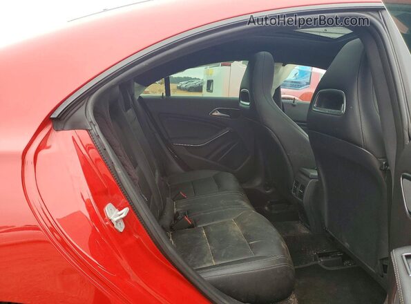 WDDSJ4EB3JN594116 2018 MERCEDES-BENZ CLA-CLASS Red Vista de los asientos traseros