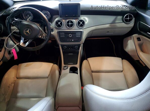 WDDSJ4EB4GN292505 2016 MERCEDES-BENZ CLA-CLASS Silver Առջևի վահանակի տեսք