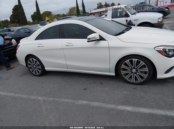 WDDSJ4EB4JN517092 2018 MERCEDES-BENZ CLA 250 White Սալոնի հետևի տեսք