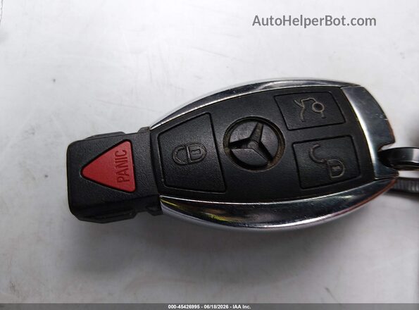 WDDSJ4EB4JN517092 2018 MERCEDES-BENZ CLA 250 White Առջևի վահանակի տեսք
