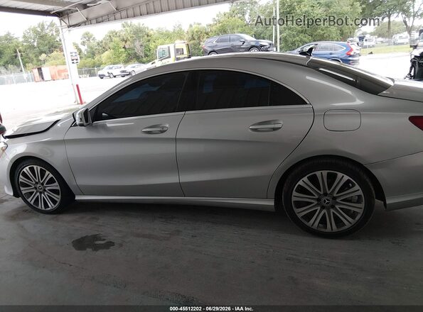 WDDSJ4EB4JN604460 2018 MERCEDES-BENZ CLA 250 Silver Սալոնի հետևի տեսք