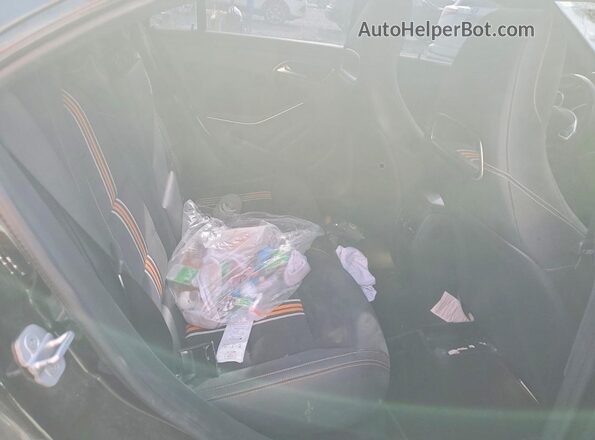 WDDSJ4EB5GN340240 2016 MERCEDES-BENZ CLA-CLASS Black Vista de los asientos traseros