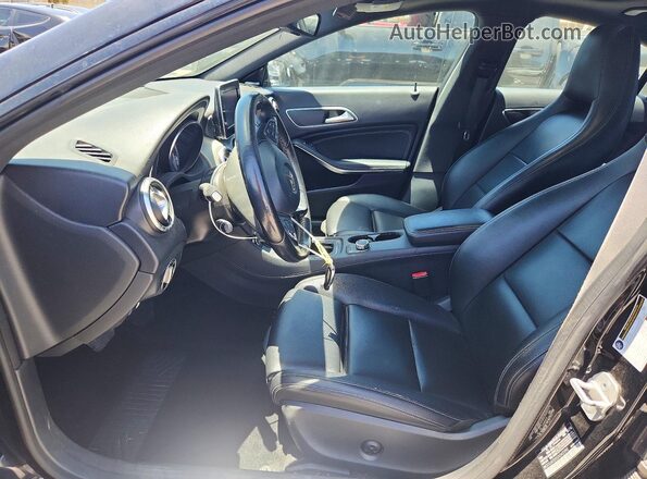 WDDSJ4EB5GN342392 2016 MERCEDES-BENZ CLA-CLASS Black Սալոնի դիմացի տեսք