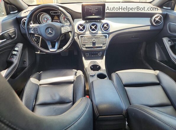 WDDSJ4EB5GN342392 2016 MERCEDES-BENZ CLA-CLASS Black Առջևի վահանակի տեսք