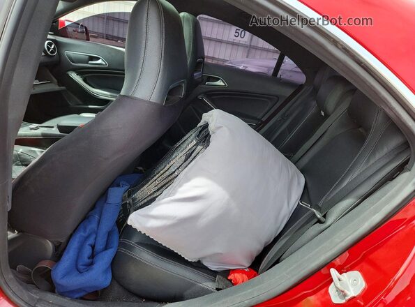 WDDSJ4EB6GN290559 2016 MERCEDES-BENZ CLA-CLASS Red Вид підкапотного простору