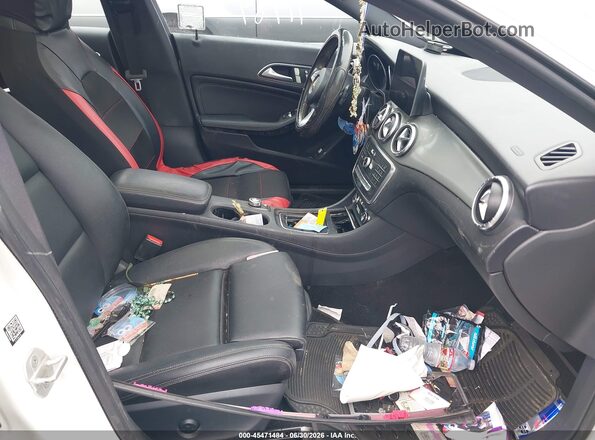 WDDSJ4EB6HN430451 2017 MERCEDES-BENZ CLA 250 White Widok wnętrza z przodu