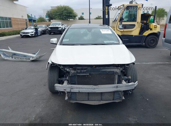 WDDSJ4EB6HN430451 2017 MERCEDES-BENZ CLA 250 White Widok wnętrza z tyłu