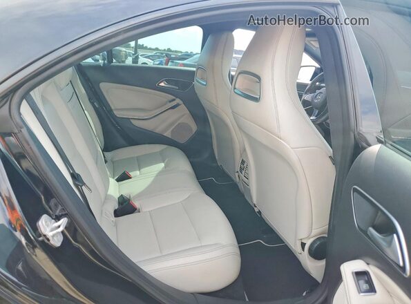 WDDSJ4EB7GN298332 2016 MERCEDES-BENZ CLA-CLASS Black უკანა სავარძლების ხედი