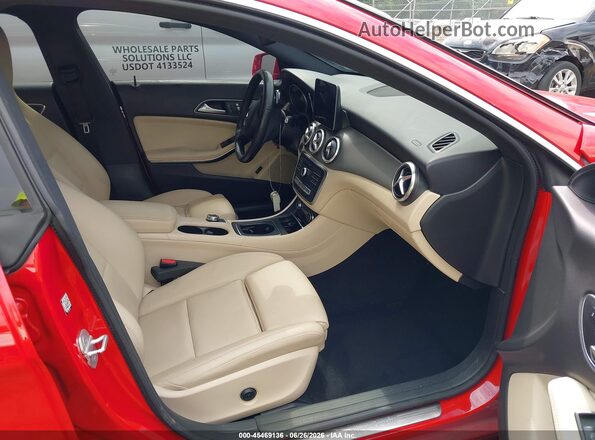 WDDSJ4EB7JN549731 2018 MERCEDES-BENZ CLA 250 Красный Вид салона спереди