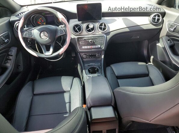 WDDSJ4EB7JN592871 2018 MERCEDES-BENZ CLA-CLASS White Вид панелі приладів