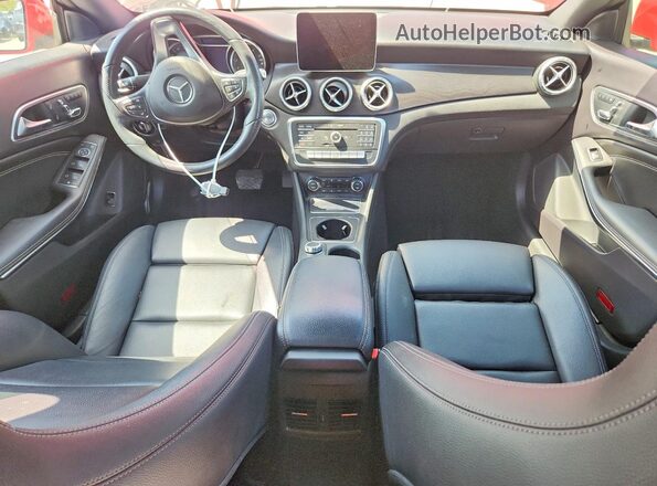 WDDSJ4EB7KN703436 2019 MERCEDES-BENZ CLA-CLASS Красный Вид панели приборов