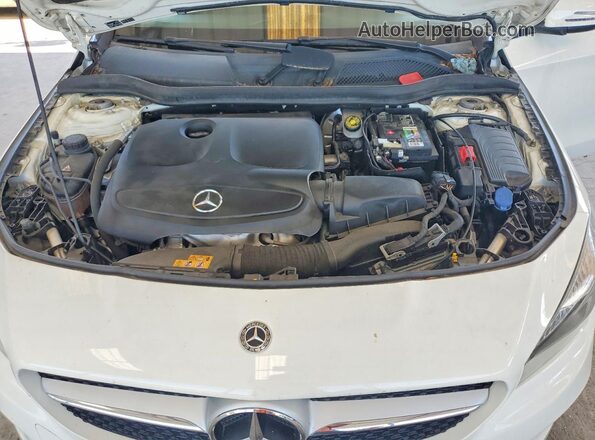 WDDSJ4EB7KN707972 2019 MERCEDES-BENZ CLA-CLASS White Սալոնի հետևի տեսք