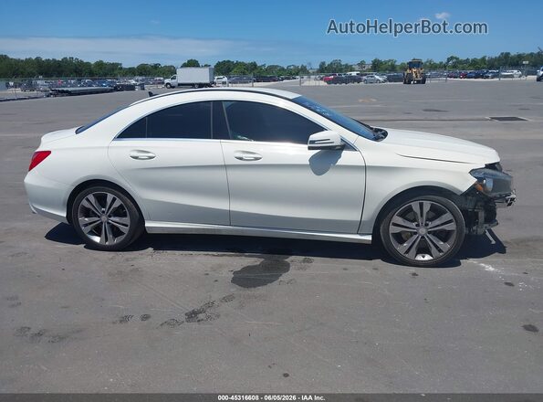 WDDSJ4EB8GN299702 2016 MERCEDES-BENZ CLA 250 White Vista interior de 360 grados