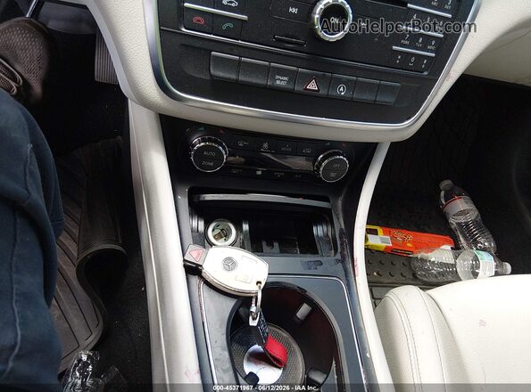 WDDSJ4EB8GN359946 2016 MERCEDES-BENZ CLA 250 Серый Вид панели приборов