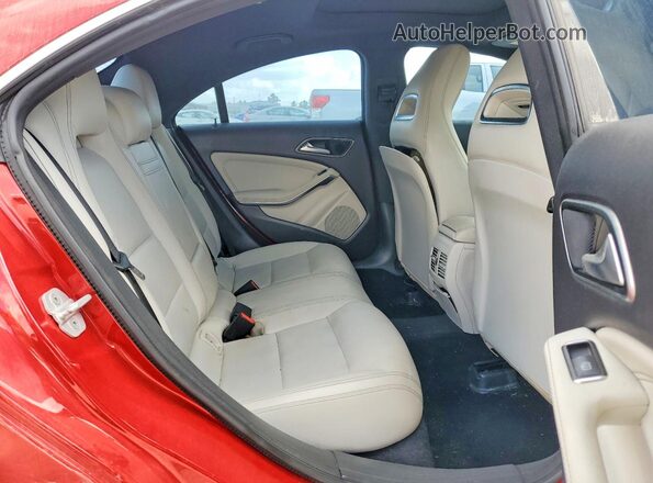WDDSJ4EB8GN393790 2016 MERCEDES-BENZ CLA-CLASS Red Вид задньої частини салону