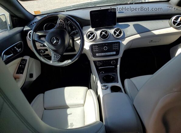 WDDSJ4EB8HN445906 2017 MERCEDES-BENZ CLA-CLASS Silver წინა პანელის ხედი