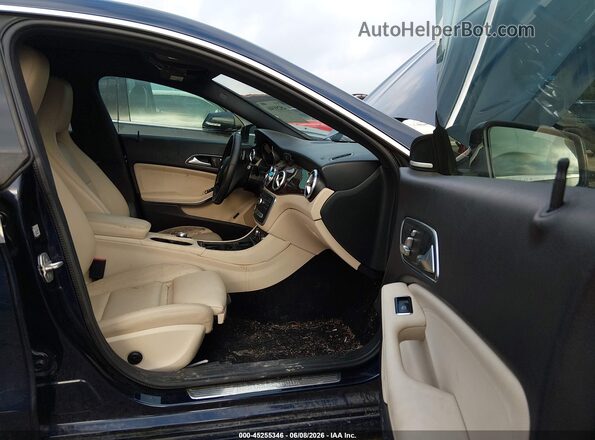 WDDSJ4EB8HN468179 2017 MERCEDES-BENZ CLA 250 Blue Vista interior delantera