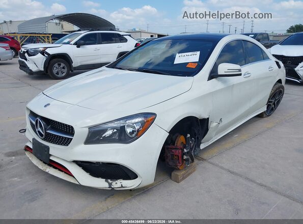 WDDSJ4EB8JN583967 2018 MERCEDES-BENZ CLA 250 Белый Передняя левая четверть