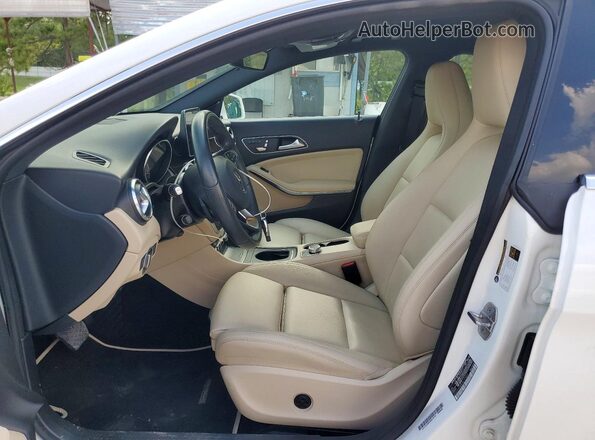 WDDSJ4EB8JN657663 2018 MERCEDES-BENZ CLA-CLASS Белый 