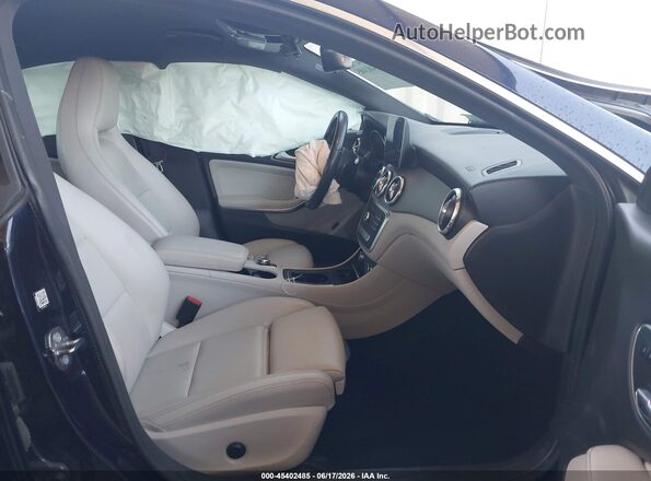 WDDSJ4EB8JN690629 2018 MERCEDES-BENZ CLA 250 Navy Front interior view