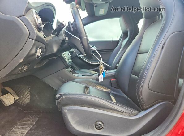 WDDSJ4EB9GN362693 2016 MERCEDES-BENZ CLA-CLASS Red Front interior view
