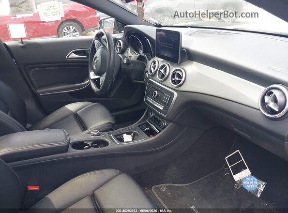 WDDSJ4EB9HN430041 2017 MERCEDES-BENZ CLA 250 Black Вид салону спереду