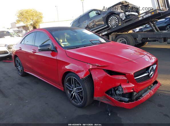 WDDSJ4EB9JN503205 2018 MERCEDES-BENZ CLA 250 Red Widok wnętrza 360 stopni
