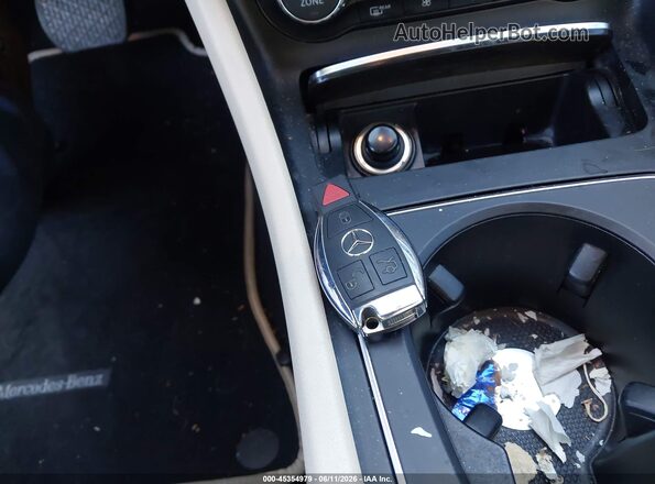 WDDSJ4EB9JN503205 2018 MERCEDES-BENZ CLA 250 Red Widok deski rozdzielczej
