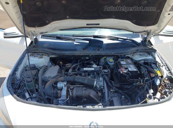 WDDSJ4EBXGN388686 2016 MERCEDES-BENZ CLA 250 White უკანა ხედი