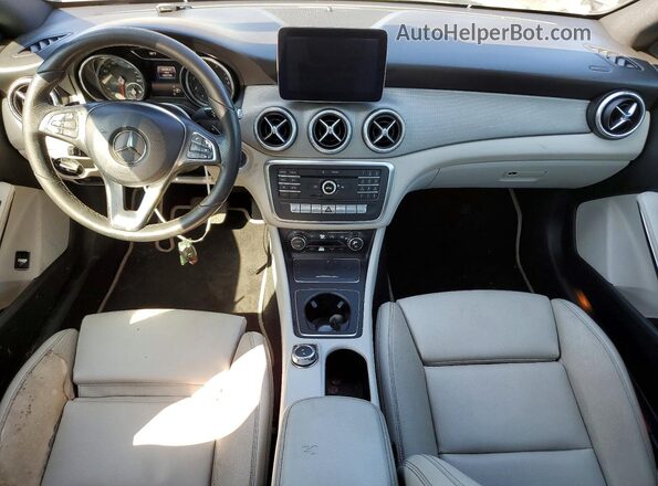 WDDSJ4EBXJN540084 2018 MERCEDES-BENZ CLA-CLASS Gray Widok deski rozdzielczej