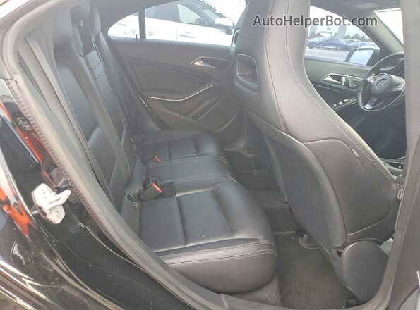 WDDSJ4EBXJN592718 2018 MERCEDES-BENZ CLA-CLASS Черный Вид задних сидений