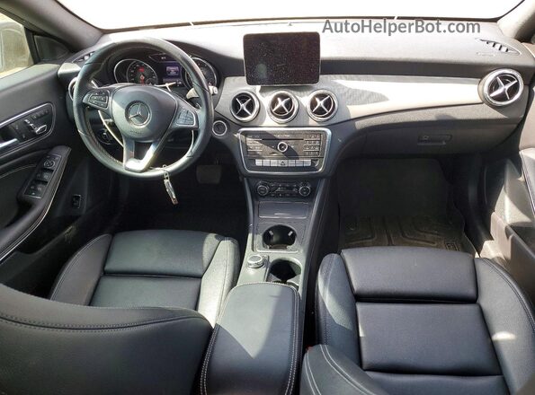 WDDSJ4GB0JN659792 2018 MERCEDES-BENZ CLA-CLASS Black Вид панелі приладів