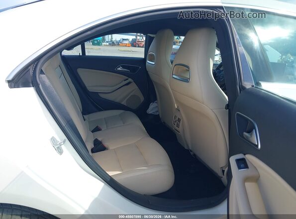 WDDSJ4GB2GN388601 2016 MERCEDES-BENZ CLA 250 White Widok naklejki z numerem VIN