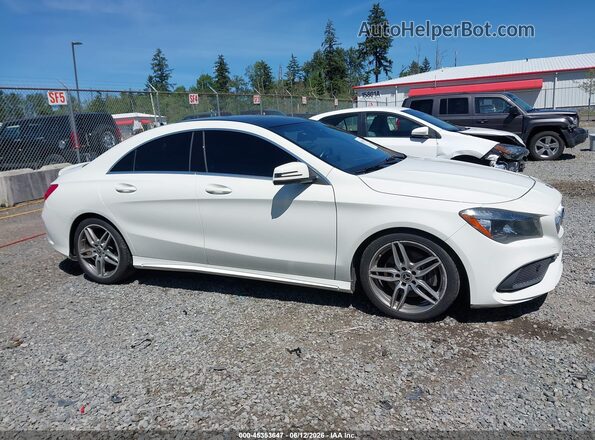 WDDSJ4GB2JN533501 2018 MERCEDES-BENZ CLA 250 White Widok wnętrza 360 stopni