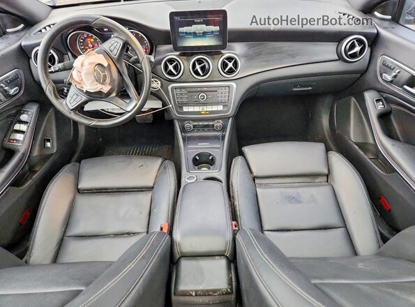 WDDSJ4GB7HN417446 2017 MERCEDES-BENZ CLA-CLASS Black Widok deski rozdzielczej