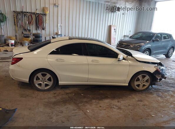 WDDSJ4GB7JN593256 2018 MERCEDES-BENZ CLA 250 White Widok wnętrza z tyłu