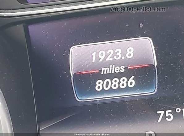 WDDSJ4GBXJN600541 2018 MERCEDES-BENZ CLA 250 Silver Սալոնի 360 աստիճան տեսք