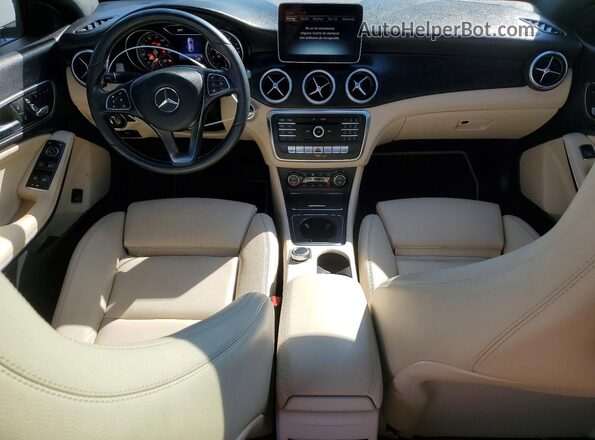 WDDSJ4GBXKN701757 2019 MERCEDES-BENZ CLA-CLASS White Widok deski rozdzielczej