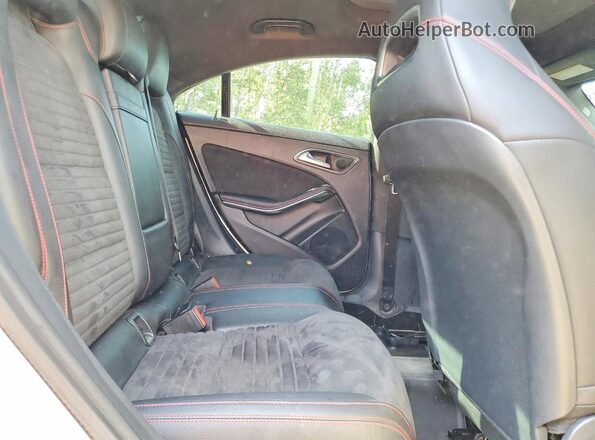 WDDSJ5CB2JN534000 2018 MERCEDES-BENZ CLA-CLASS White Հետևի նստատեղերի տեսք