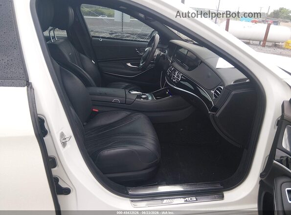 WDDUG7JB3HA325792 2017 MERCEDES-BENZ AMG S 63 White Widok wnętrza z przodu