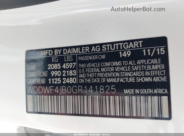 WDDWF4JB0GR141825 2016 MERCEDES-BENZ C-CLASS White Widok komory silnika