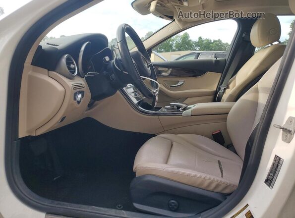 WDDWF4JB5GR150438 2016 MERCEDES-BENZ C Белый Вид салона спереди