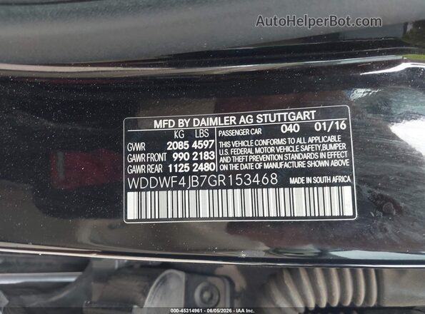 WDDWF4JB7GR153468 2016 MERCEDES-BENZ C-CLASS Black Вид підкапотного простору