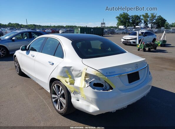 WDDWF4KB2JR414799 2018 MERCEDES-BENZ C-CLASS White Widok z przodu